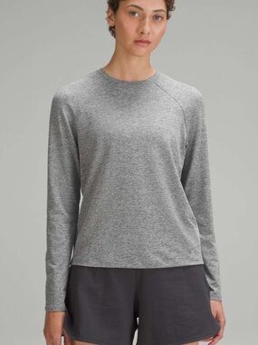 Lululemon License to Train Classic-Fit Long Sleeve Shirt Size 4